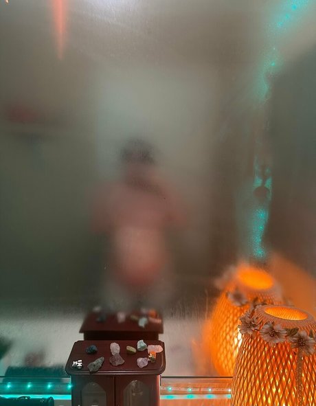 yourbigtiddiedlamb freie nackte fotos