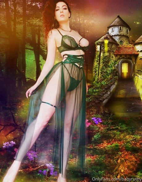 babyruthy nackt sexy foto