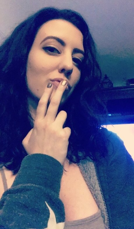 cherrytorn model nackten bilder