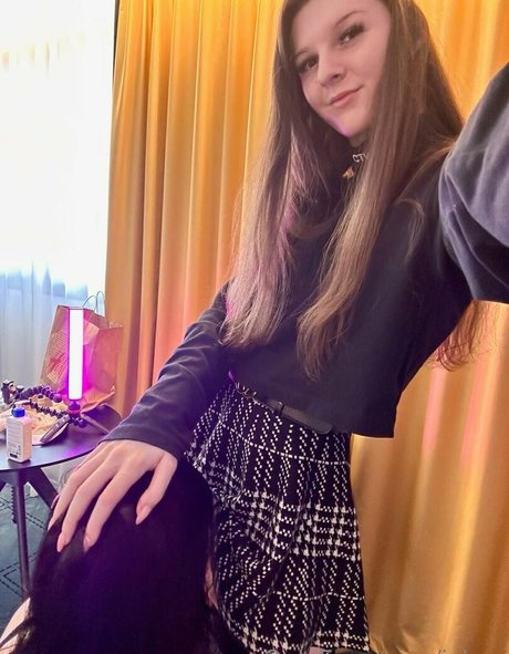 ickyy hübsche nette bild