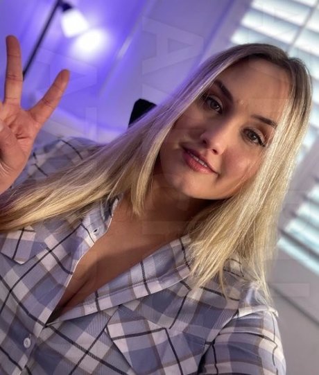 Naomi Kyle kunst top foto
