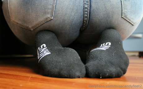 misscandyfeet2 erotische kostenlose foto