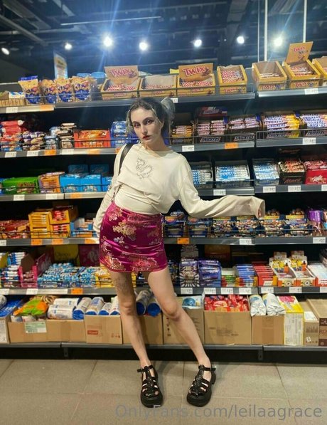 leilaagrace kunst nackten bild