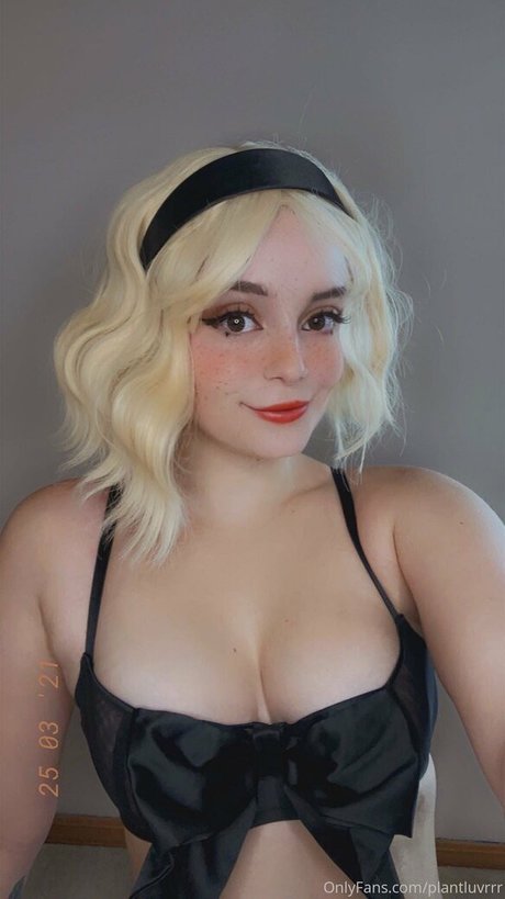 Plantluvrrr schauspielerin nackten fotos