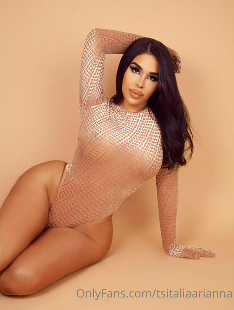 tsitaliaarianna exklusive pornographische fotos