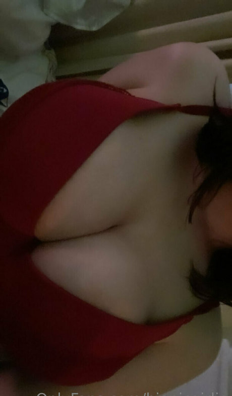 bionicgirlie nackte archiv