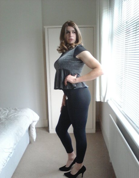 LiaLaRosa erwachsene erotische galerie