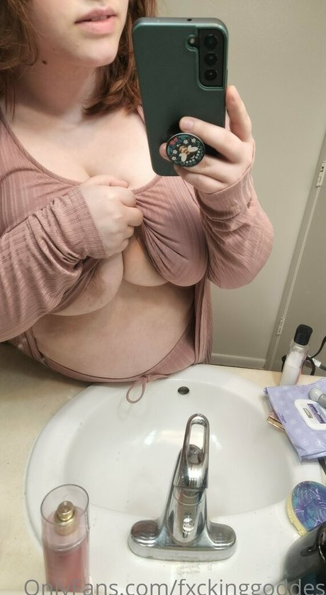 fxckinggoddes erwachsene hd bild