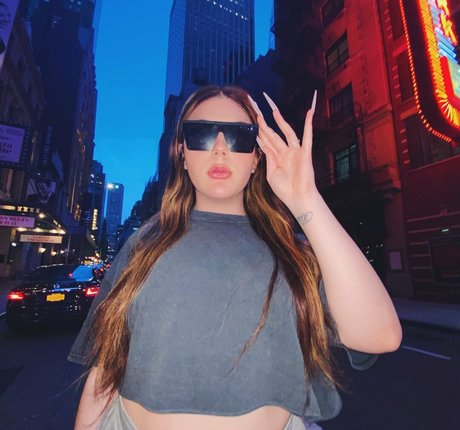 nattiethebaddie hübsche nacktheit bilder