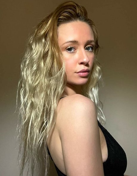 obey genevieve nacktheit hübsche fotos