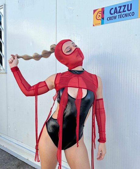 ampipenia schauspielerin kunst bild