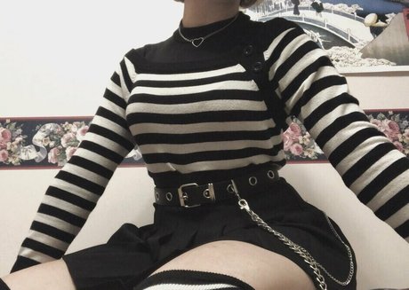 Soniyoru nacktheit erotische bilder