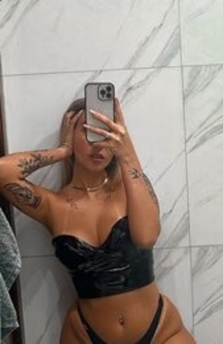 Vitoria Mondoni erotische archiv