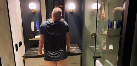 showerboyau beste nackt foto