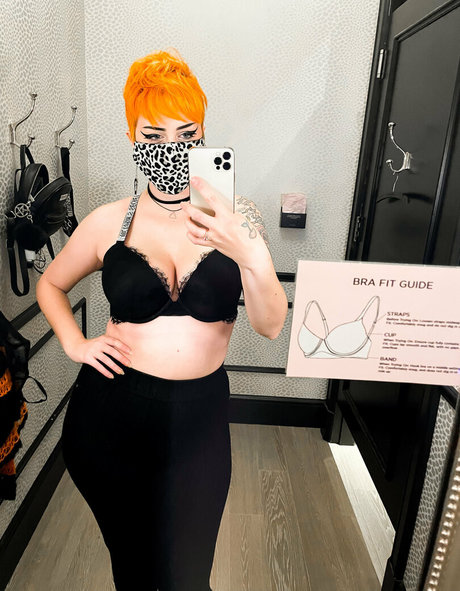 yoemilyreyfree sexy nacktheit galerien