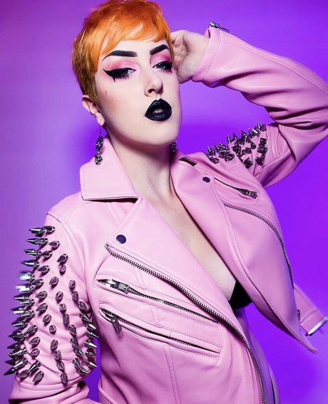 yoemilyreyfree Bilder