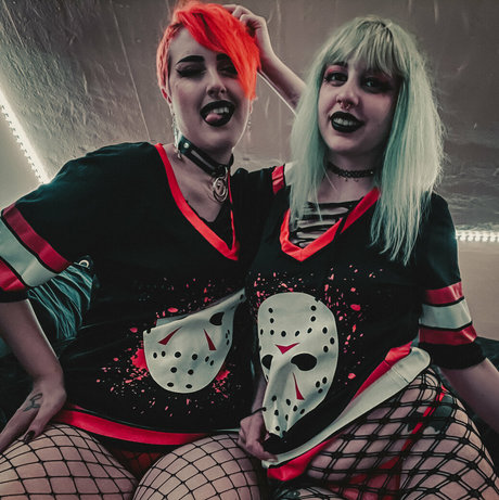 yoemilyreyfree schauspielerin erotische archiv