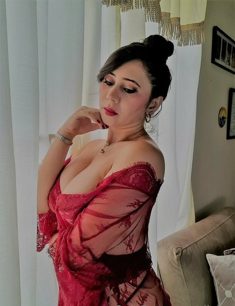 silviaa top pornostar bild