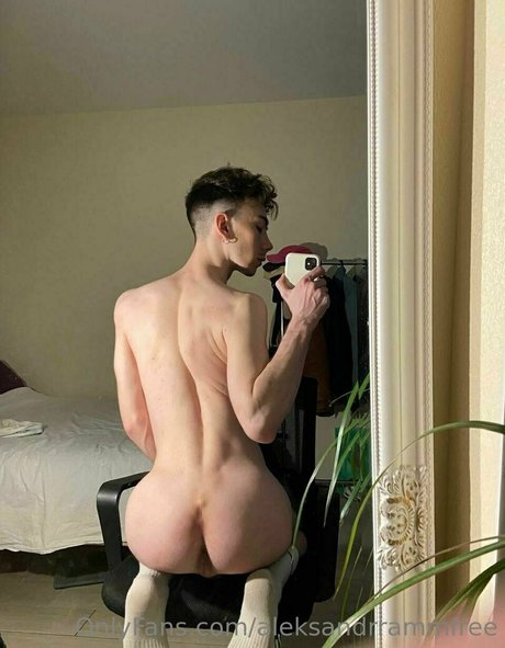 asiatischer fußfetisch onlyfans erotische pornographische bilder