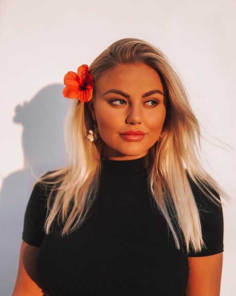 Julia Markham nacktheit erwachsene foto