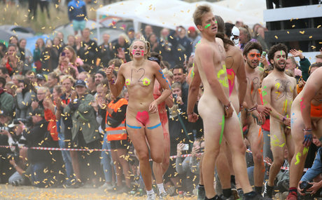 Lily Lowe nackt heiße galerien