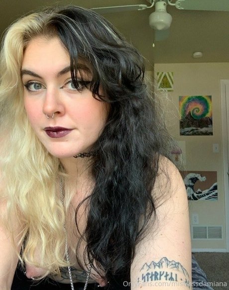 mistressdamiana hübsche erotische bild