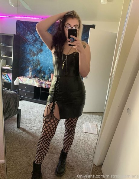 mistressdamiana model erwachsene bilder