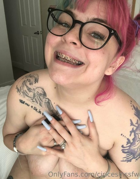 ciricesinssfw sexy akt foto