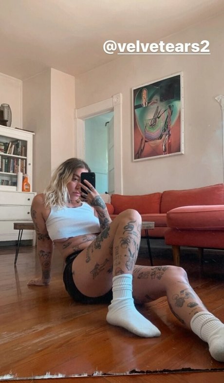 Velvetears nackt perfekte archiv