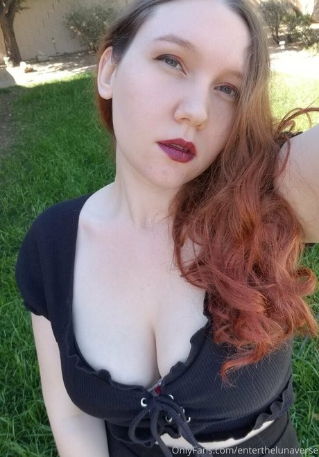 enterthelunaverse erwachsene erotische bild