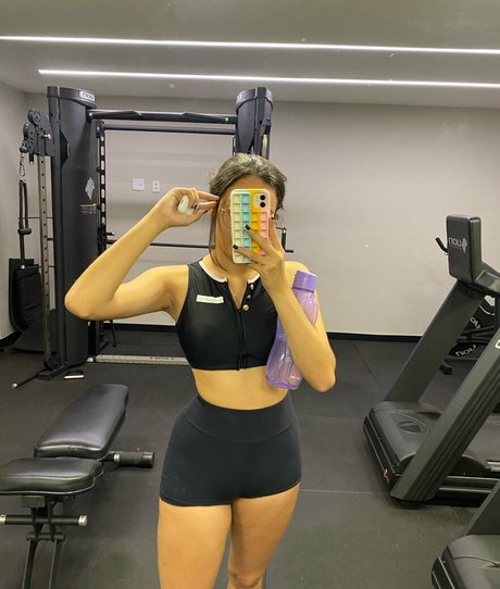 Mizuhart schauspielerin nackt bilder