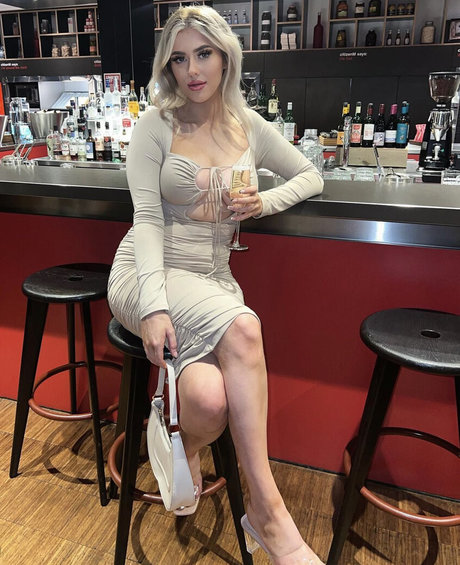 Emma C sexy akt bilder