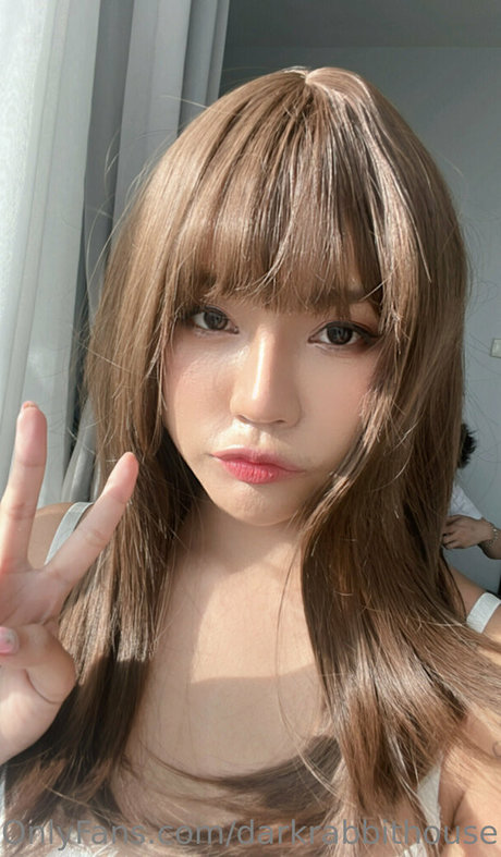 Darkrabbithouse model erotische bilder