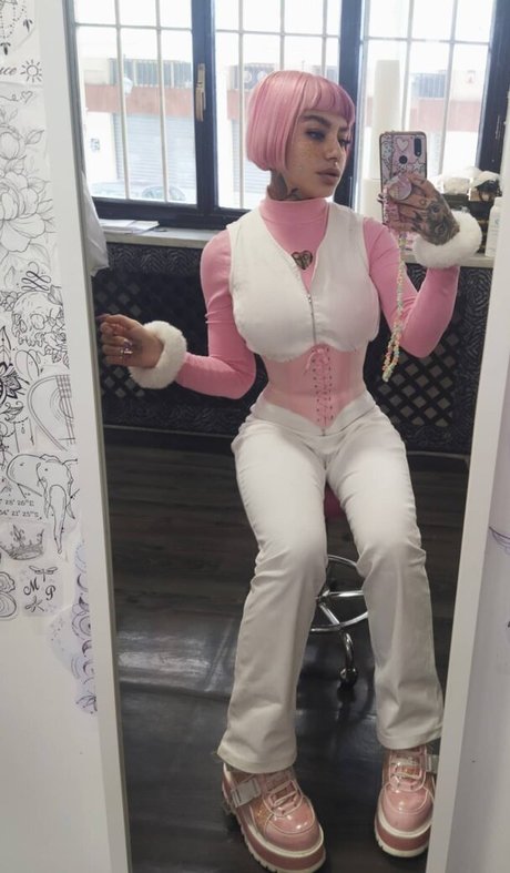 pinksuicide porno nacktheit galerien