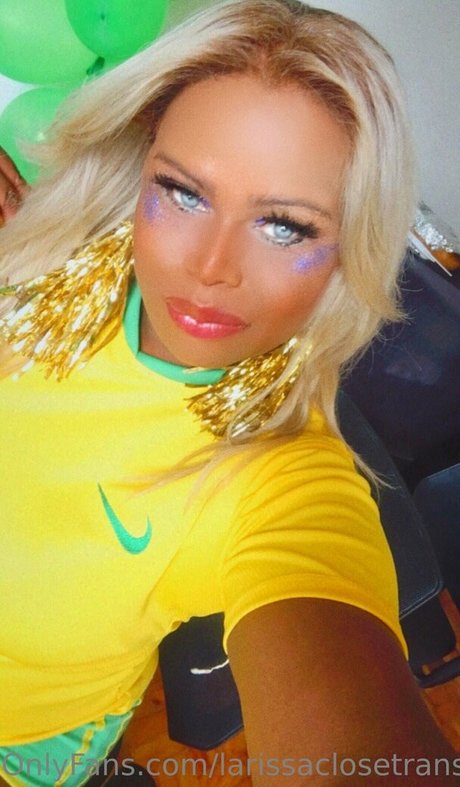 Larissa Close xxx nette foto