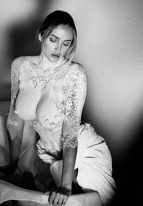 Alyssa Barbara freie schöne galerien