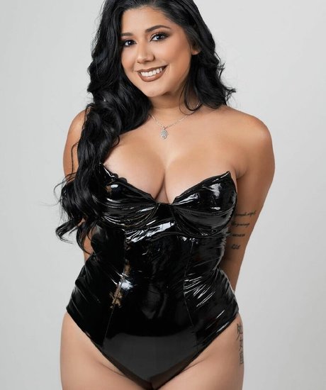 Juanita Barragan sexy perfekte foto