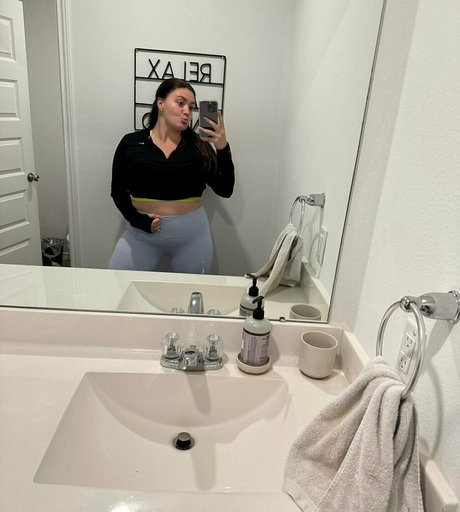 asiatische college-onlyfans kostenlose hübsche bilder