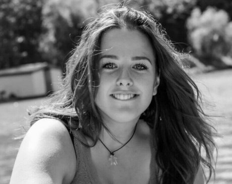 Pika Mikelj exklusive foto