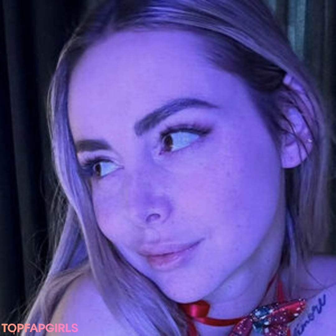 Elliloretta schöne nacktheit galerie