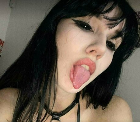 misakivirgin nacktheit erwachsene bilder