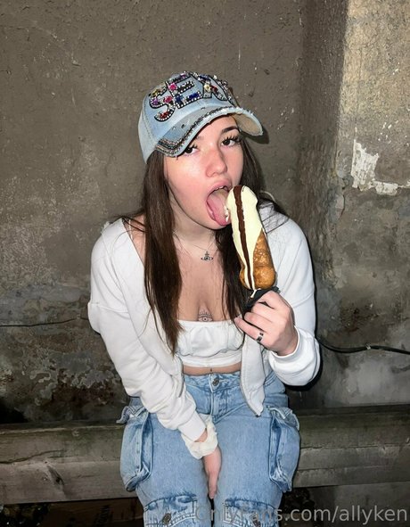 allyken model perfekte bilder