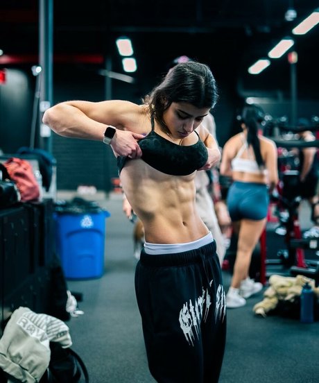 Sara Saffari exklusive xxx archiv