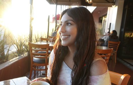 manifestationbabe kunst erwachsene archiv