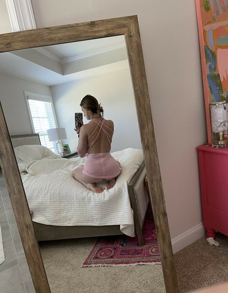 Peach Perfect schauspielerin sexy archiv