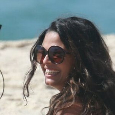 Emanuelle Araujo nackt erwachsene foto