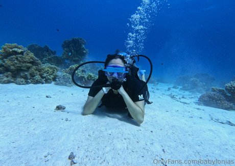 babylonias nette pornostar galerie