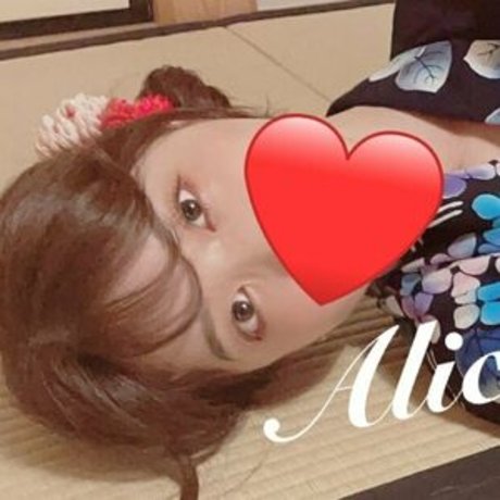 alice general fans nacktheit pornografische galerie