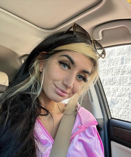 zahracanthang nacktheit akt galerien