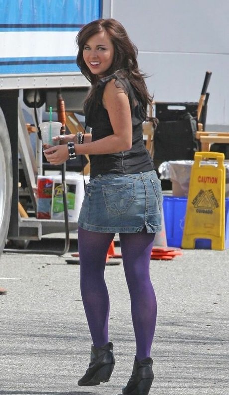 Louisa Lytton erwachsene sexy fotos